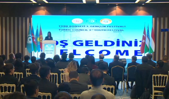 Türk dünyasından gençler İstanbul'daki festivalde buluştu